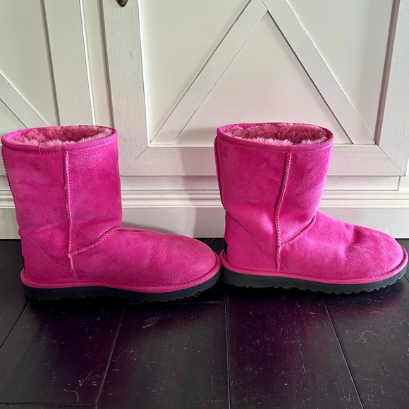 UGG Hot Pink Boots - Ultra Rare! - Picture 2 of 6